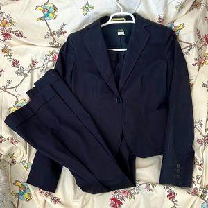 Fitted j crew pant suit in navy blue